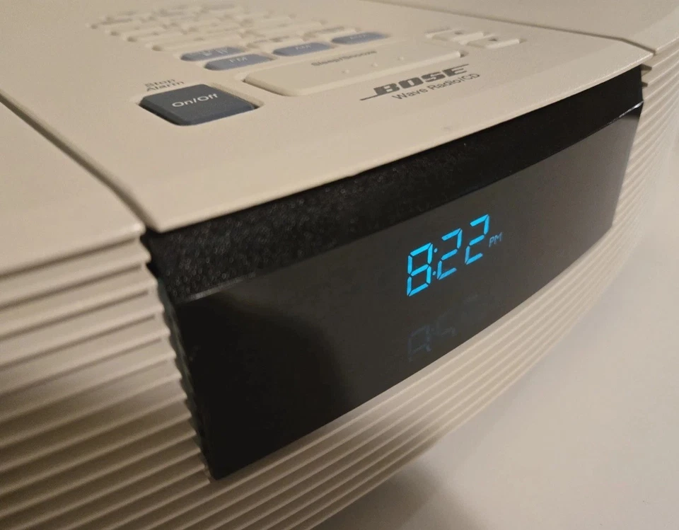 ​Bose Wave Radio CD AWRC-1P + OEM Remote - Image 2 of 4