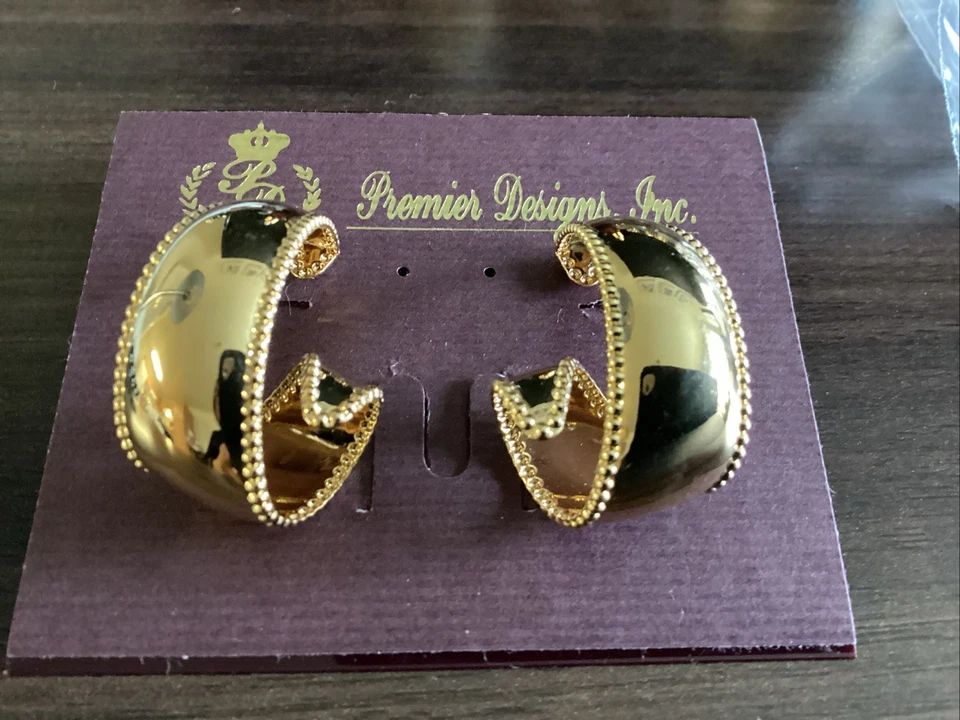 Premier Designs Gold Tone Ribbon Hoop Earrings - Image 3 of 4