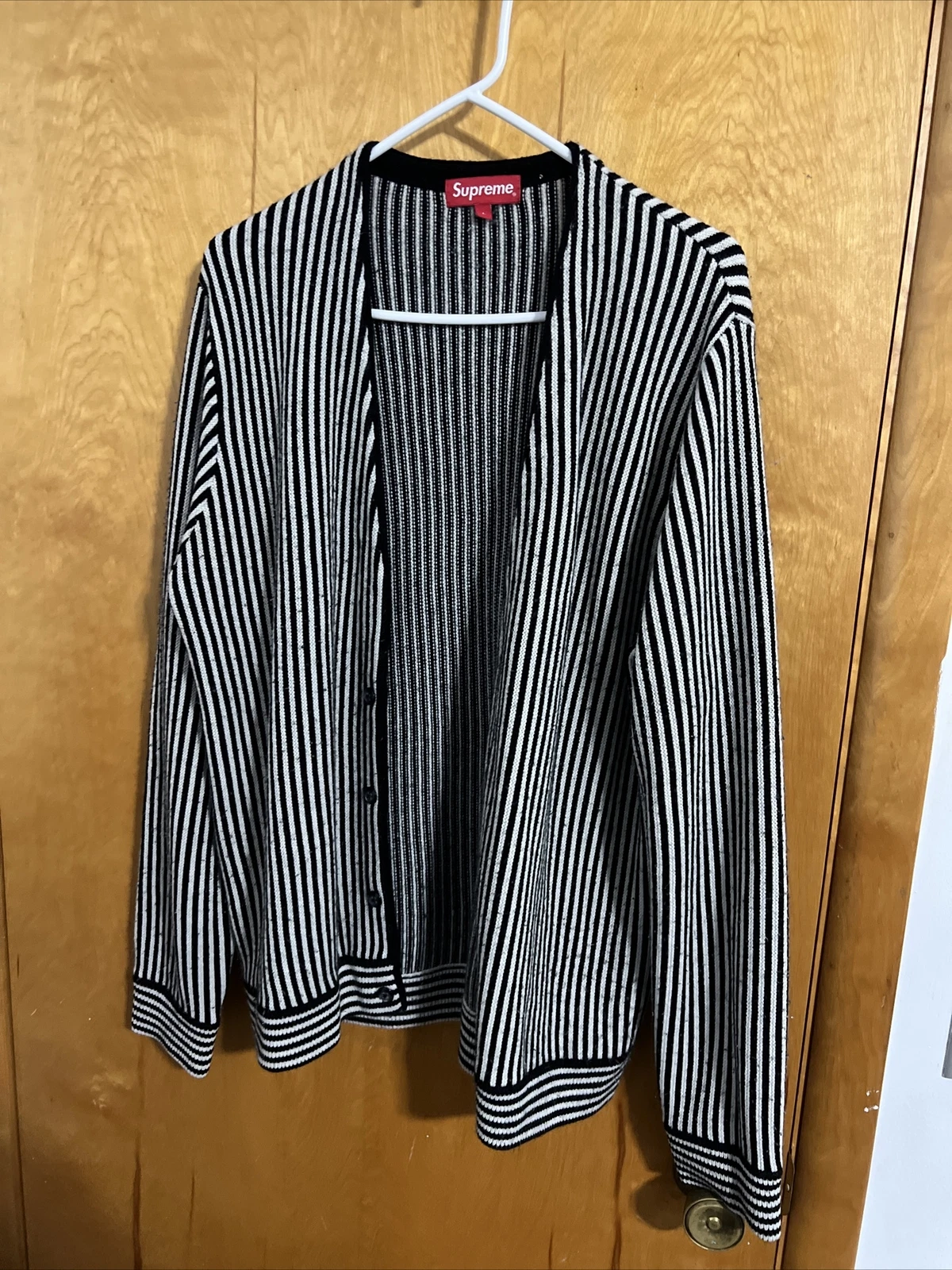 Cardigan en tricot acrylique rayé Supreme noir blanc taille Large