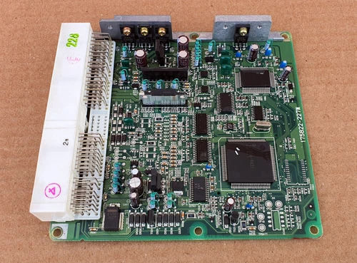 Toyota Hilux Surf 89661-3D670 1KZ-TE A/T Ecu Ecm oem jdm used 896613D670 - Picture 2 of 9