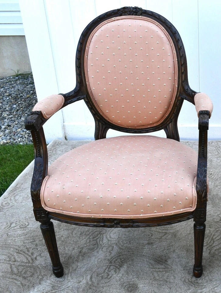 Vintage Carved French Style Bergere Chair - Image 4 of 4