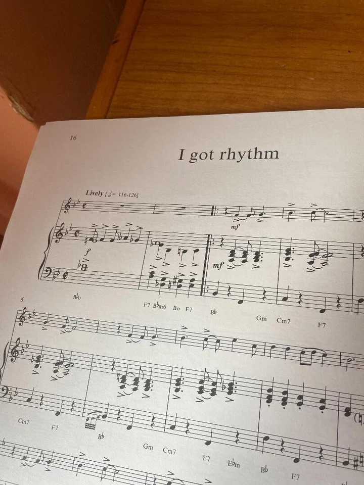 SHEET MUSIC FOR VIOLIN, FLUTE OR OBOE GERSHWIN 10 PIECES + PIANO ACCOMPANIMENT - Image 2 of 4