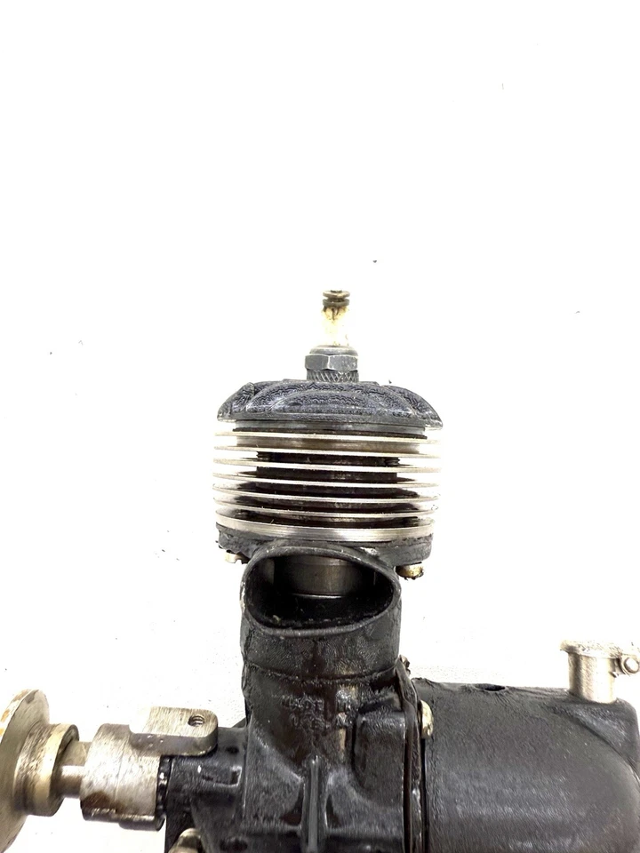1950 Miniature Models Bullet 100 .276 RC Airplane Engine M7 - Image 4 of 4