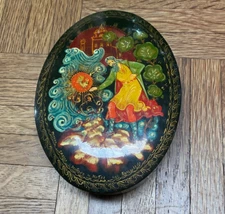 Vintage Russian Mstera Oval Lacquer Box Fisherman & Goldfish Pushkin Bolshakova