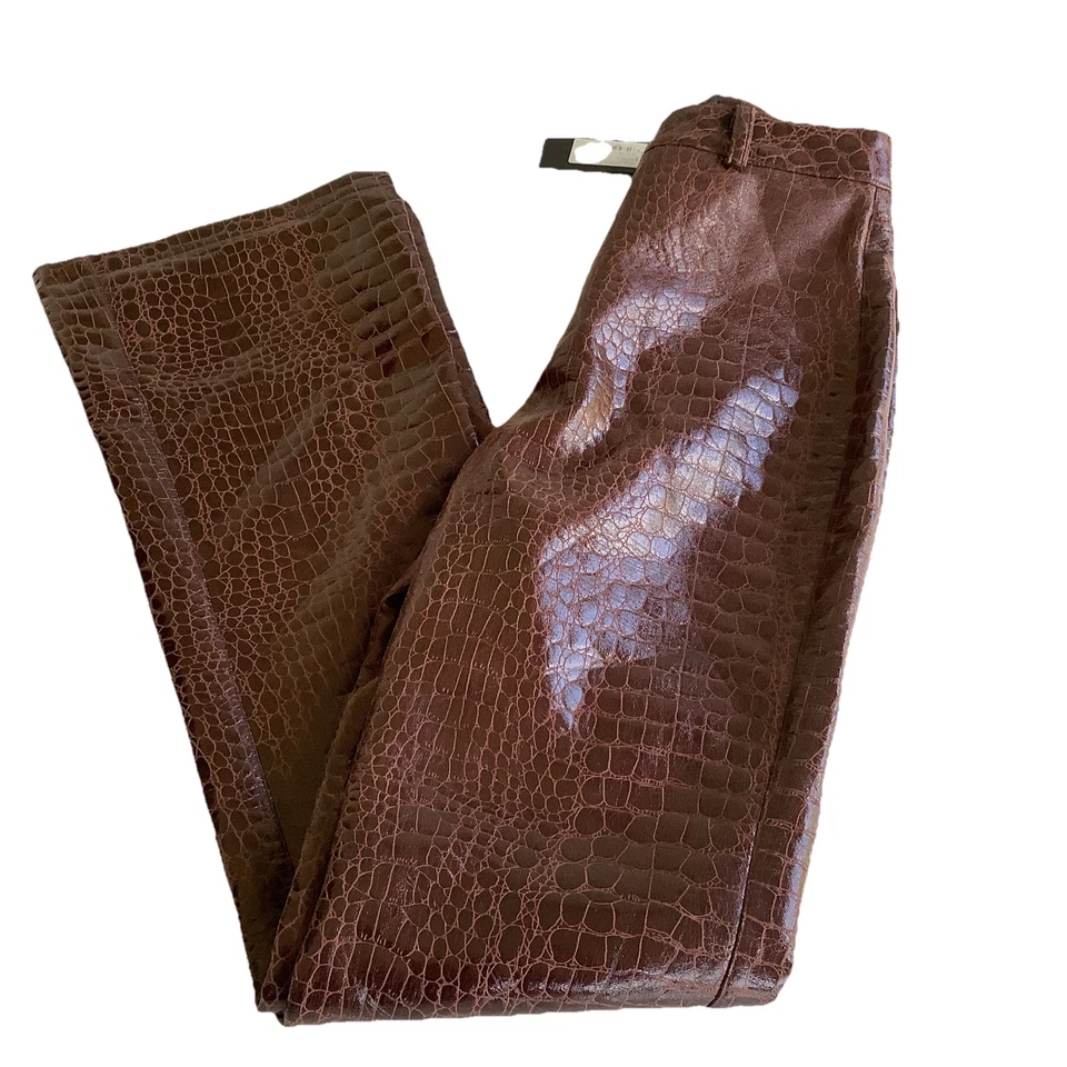 Pantalones de cuero vegano Motel Rocks ZOVEN tiro alto marrón cocodrilo en relieve talla XS Foto 2 de 4