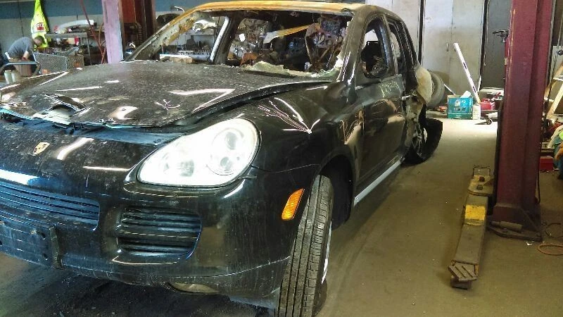 04-06 Porsche Cayenne AC Condenser - Image 4 of 4