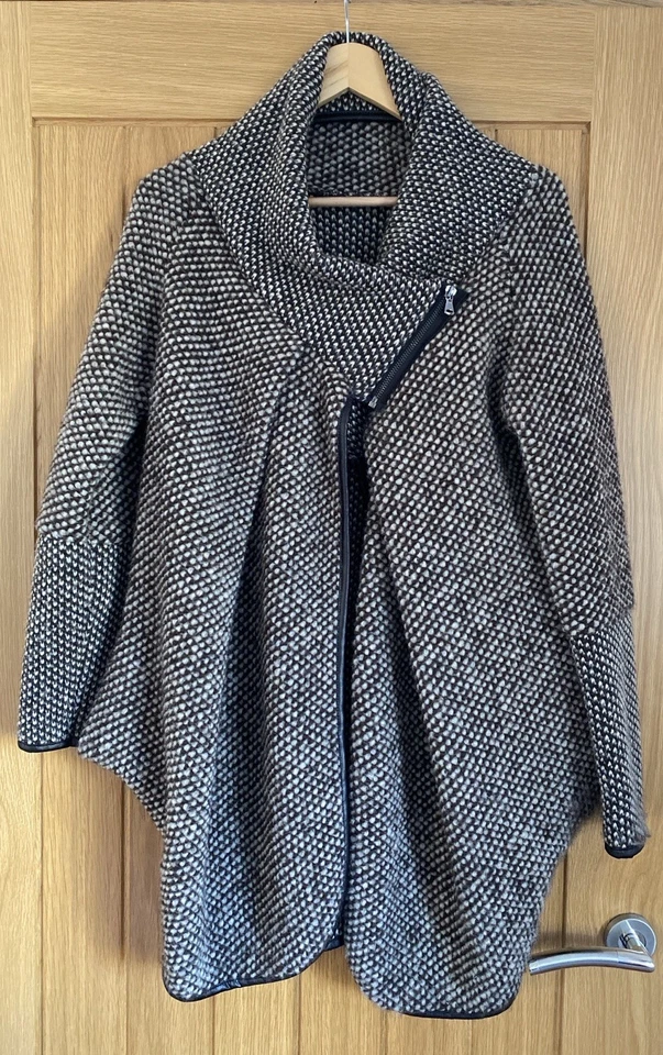 Italian Made Wool Blend Asymmetrical Zip Coat One Size Draped Shawl Collar Jacke - Image 2 of 4