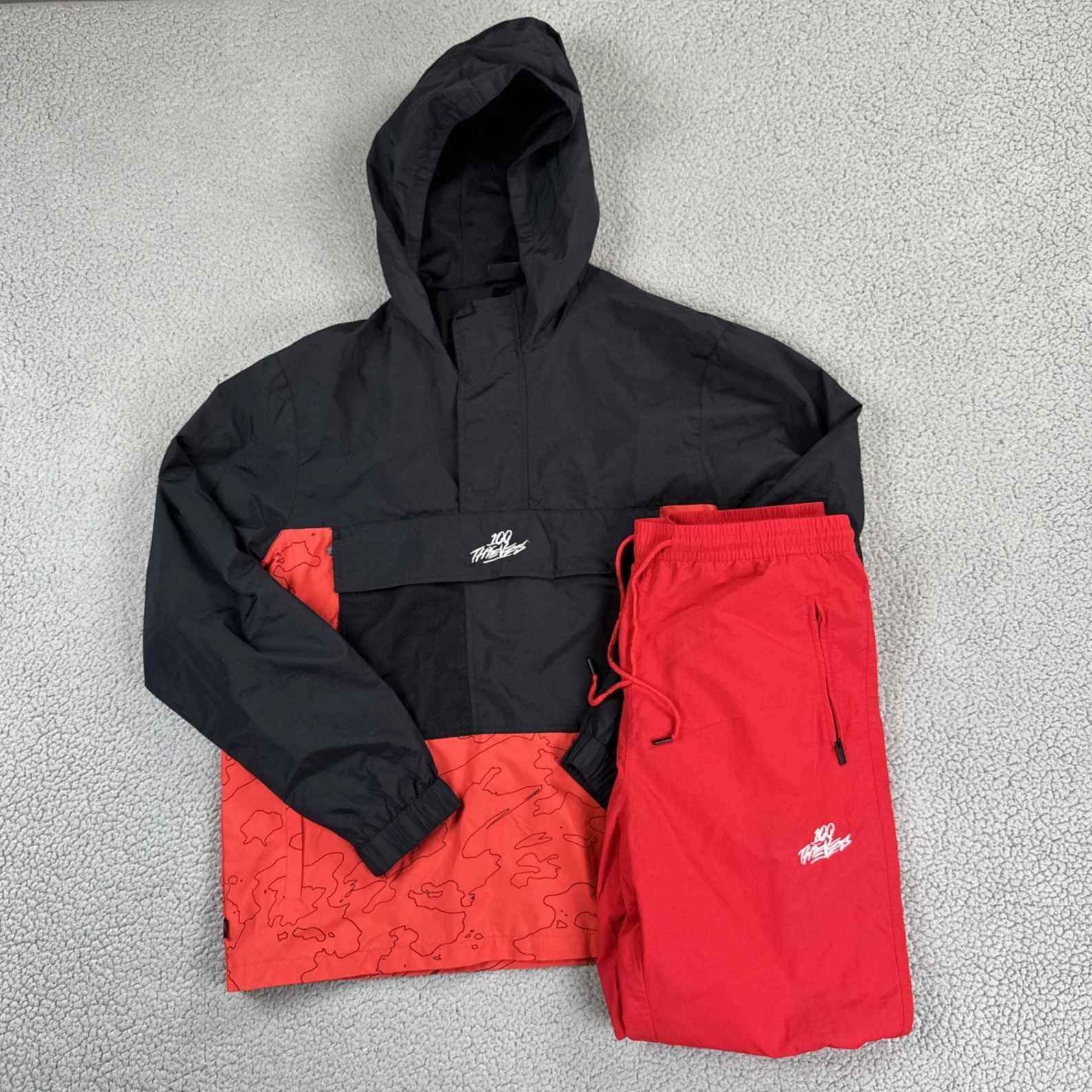 100 Thieves Windbreaker Track Suit Men Medium Red Black Foundations Geoprint