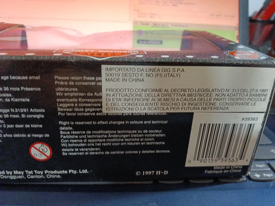 Harley-Davidson FLHT Electra Glide Standard - Maisto 1997 Collector Edition - Immagine 3 di 4