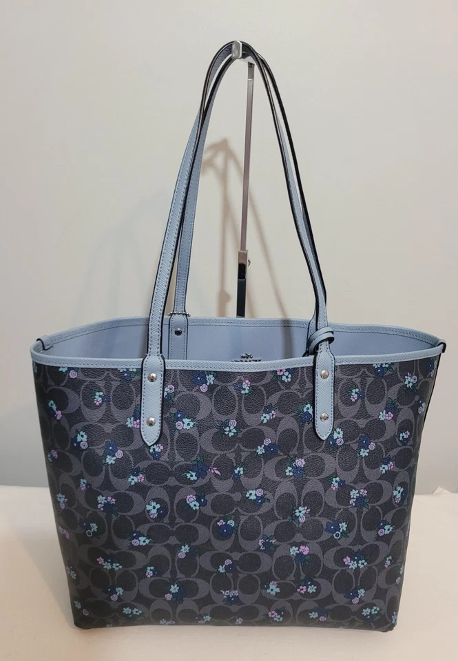 Coach Reversible City Tote Navy Floral Light Blue Coated Canvas W/ Pouch F59460 - Image 2 of 4
