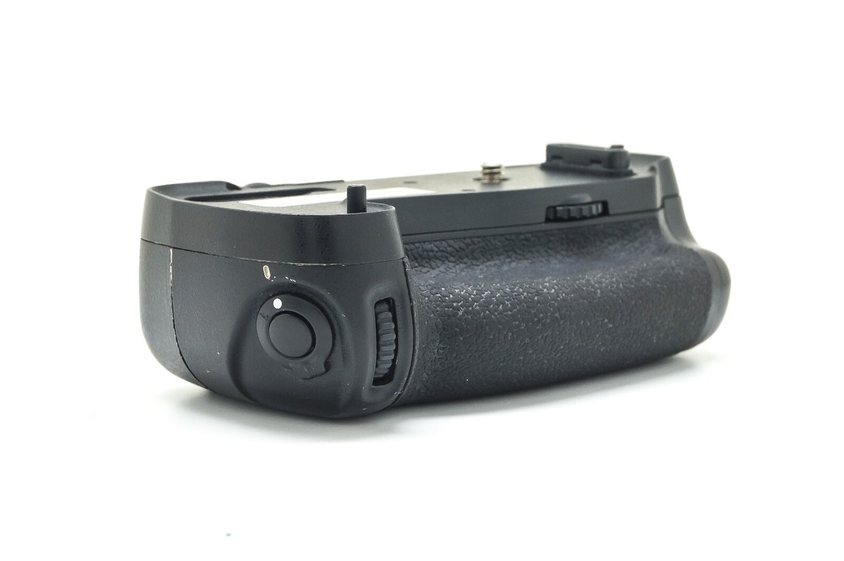 Nikon MB-D16 Battery Grip for Nikon D750 Camera Body