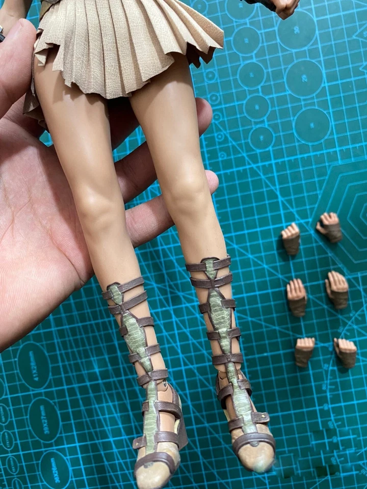 Hot Toys MMS424 1/6 Mujer Maravilla Figura Corporal Entrenamiento Armadura Versión Coleccionable Foto 3 de 3