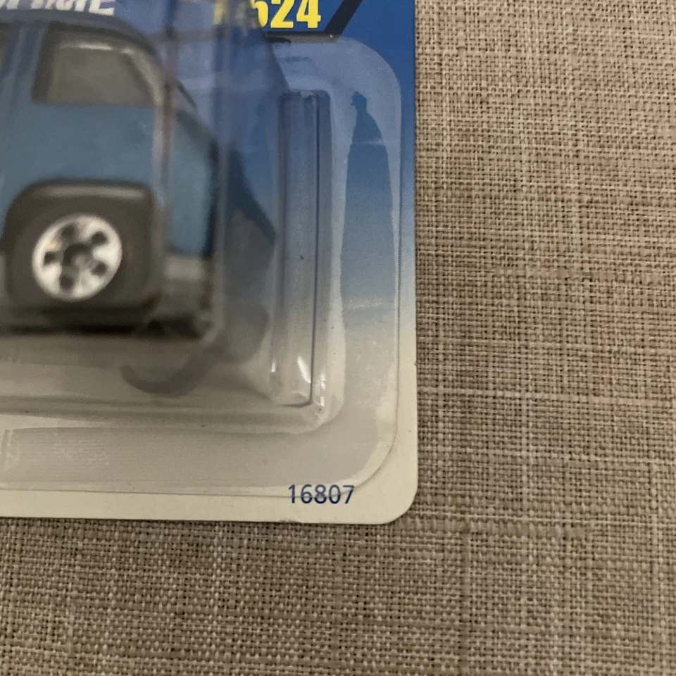 1997 Hot Wheels Mainline, GMC Motor Home, Blue, Collector #524  - Image 3 of 4