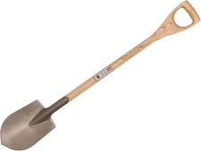- Made in Germany since 1899 - Kieler Pointed Spade - D Handle Professional Cutt