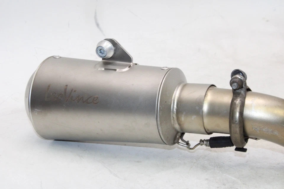 KTM 690 LC4 2017 Duke tubo de escape silenciador lata deslizable Leo Vince Foto 2 de 4