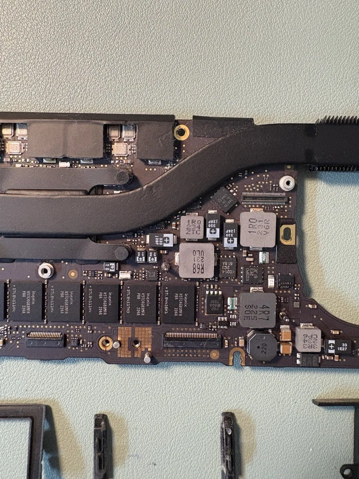 Logicboard MacBook Pro 13" A1425 2.5 GHz i5 8 GB 820-3462-A 661-7346 - Bild 4 von 4