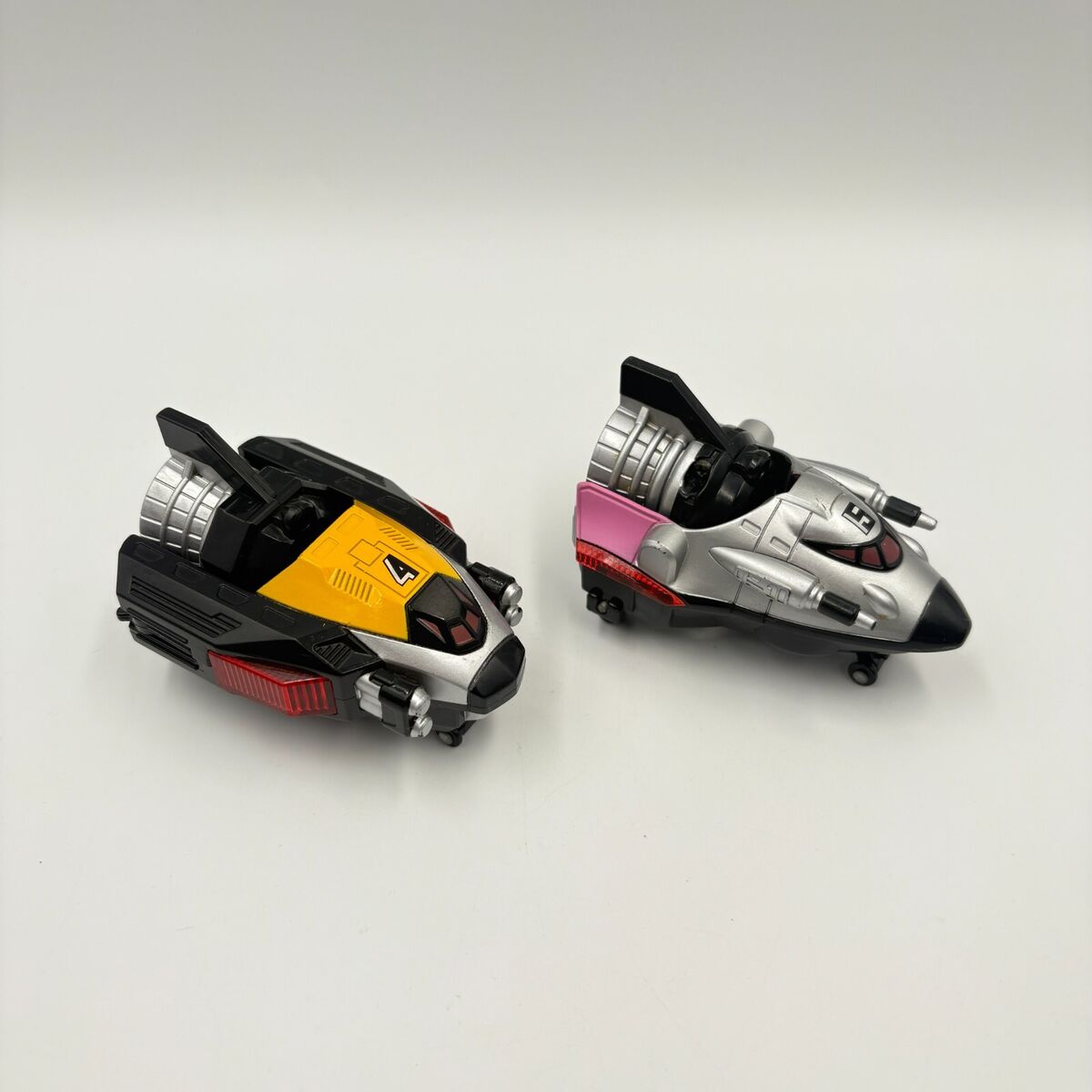 Power Rangers Dekaranger DX Deka Wing Robo S.P.D. Megazord Power Rangers Dekaranger DX Deka Wing Robo S.P.D. Megazord