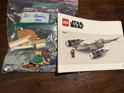 LEGO Star Wars The Mandalorian's N-1 Starfighter 75325 Complete Set