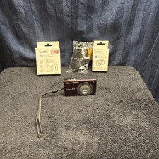 Nikon COOLPIX S3000 Plum Digital Camera w/ Battery  Charger   R3