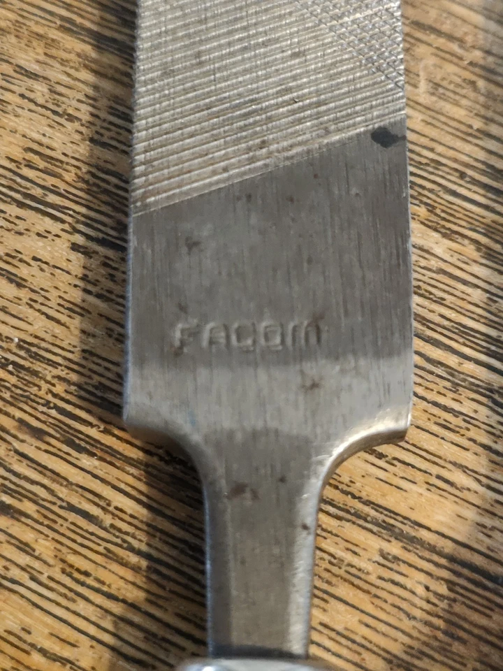 2 Limes Facom 30 cm Anciennes Et 1 Scie à Métaux Facom. - Image 3 of 4