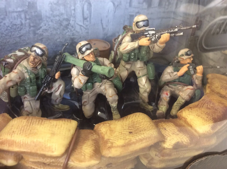 US Army Infantry Division  Iraq 2003 Force Of Valor 83006  1:32 - Immagine 2 di 4