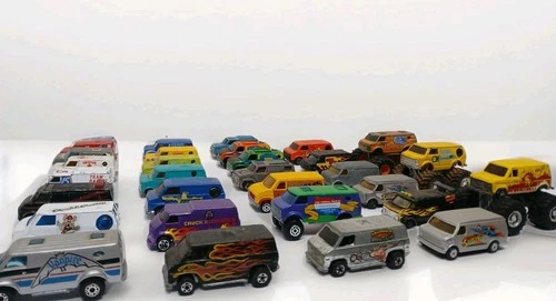 Lot of (30) Vintage Diecast Custom Vans Hot Wheels Matchbox Corgi Van 1970s Rare