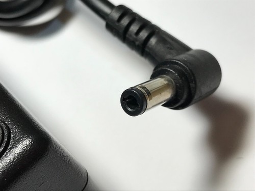 UK 12.0V 12V 10A AC-DC Adaptor Power Supply 5.5 x 2.5 Positive Centre Polarity - Picture 4 of 7