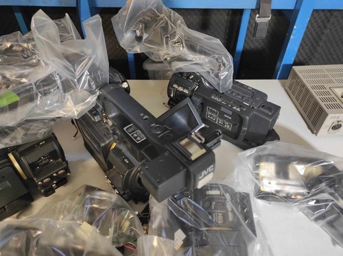 Lot JVC GY HD 250 SDI Broadcast Camcorders Parts - Picture 8 of 11