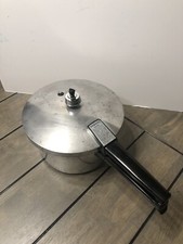 Vintage Presto Pressure Cooker 4Qt. USA Made With Gasket And Weight