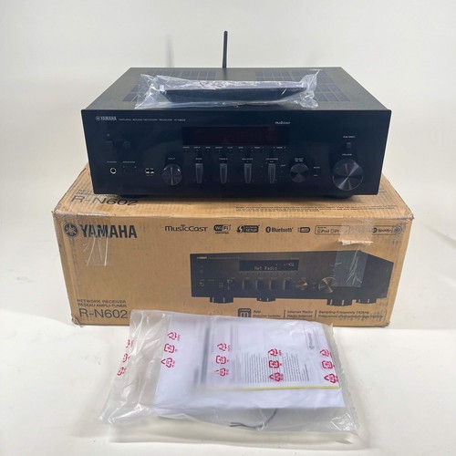 Yamaha R-N602 Network Hi-Fi Receiver