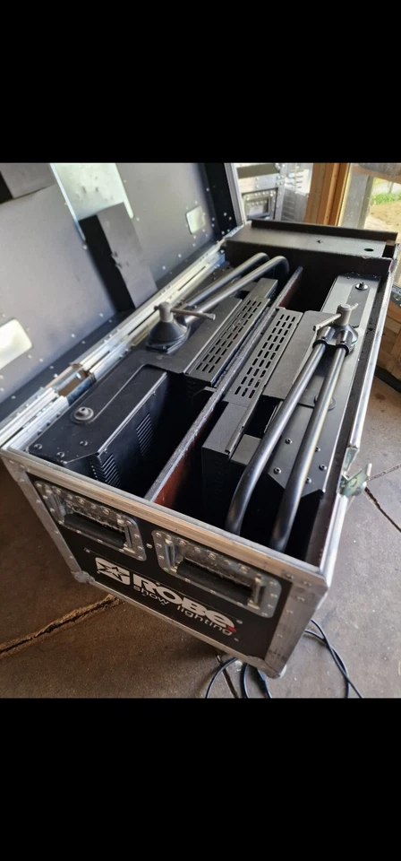 Robe lighting. Blinder, led lights. Model- redblinder 2.96 - Image 3 of 4