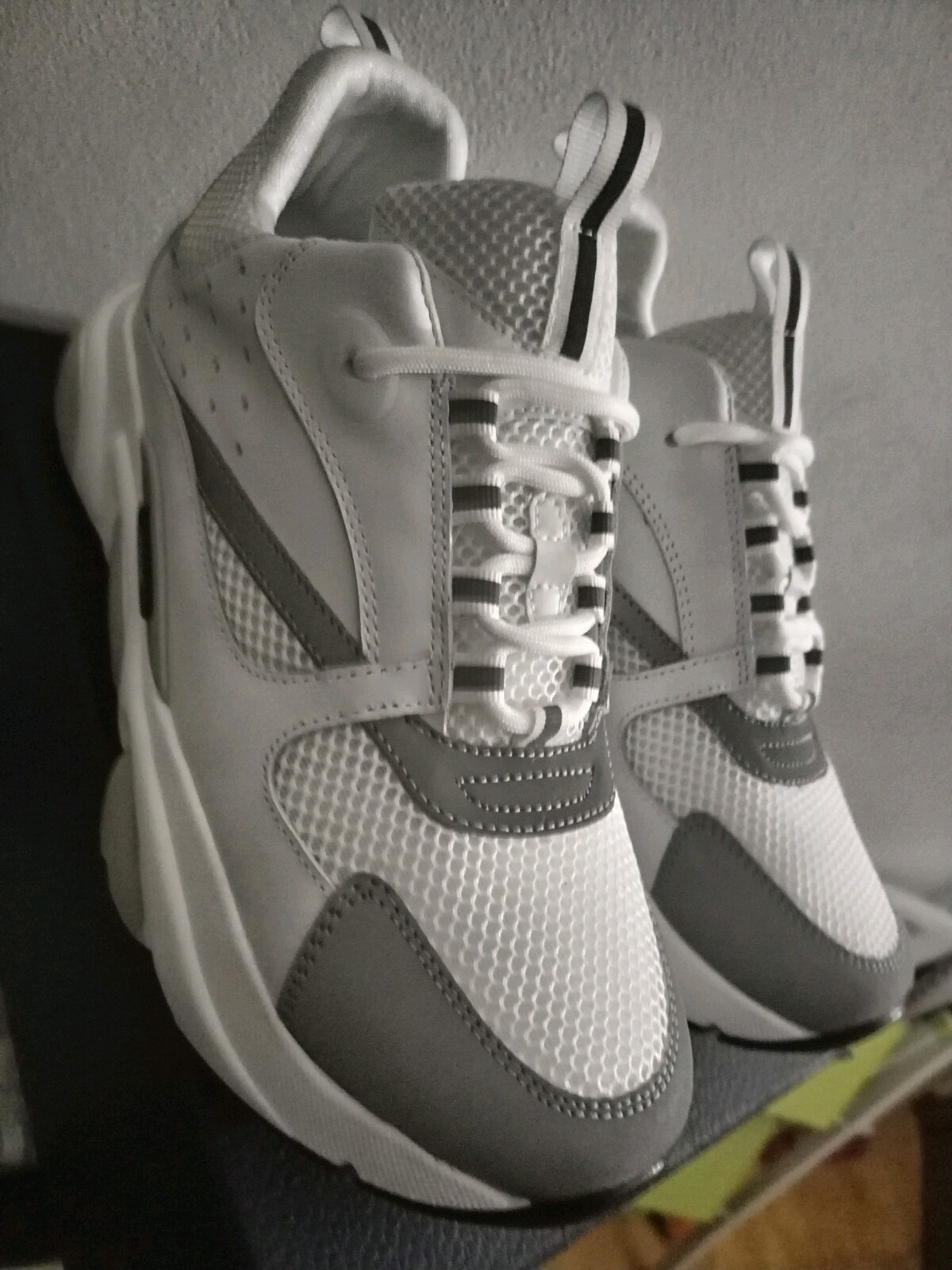 Foto 3 di 6