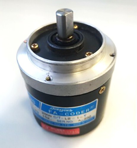 CODIFICADOR ENCODER ROTATORIO TAMAGAWA OIS68-2500-L2-12V / ALMACENES AUTOMÁTICOS - Imagen 2 de 5