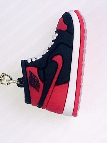 Nike Air Jordan 1 Retro High OG KEY CHAIN Mini Sneaker with gold hardware - Picture 6 of 7
