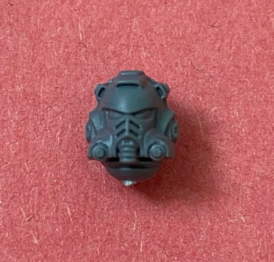 Space Marine Heavy Intercessor Helm (A) - 40K