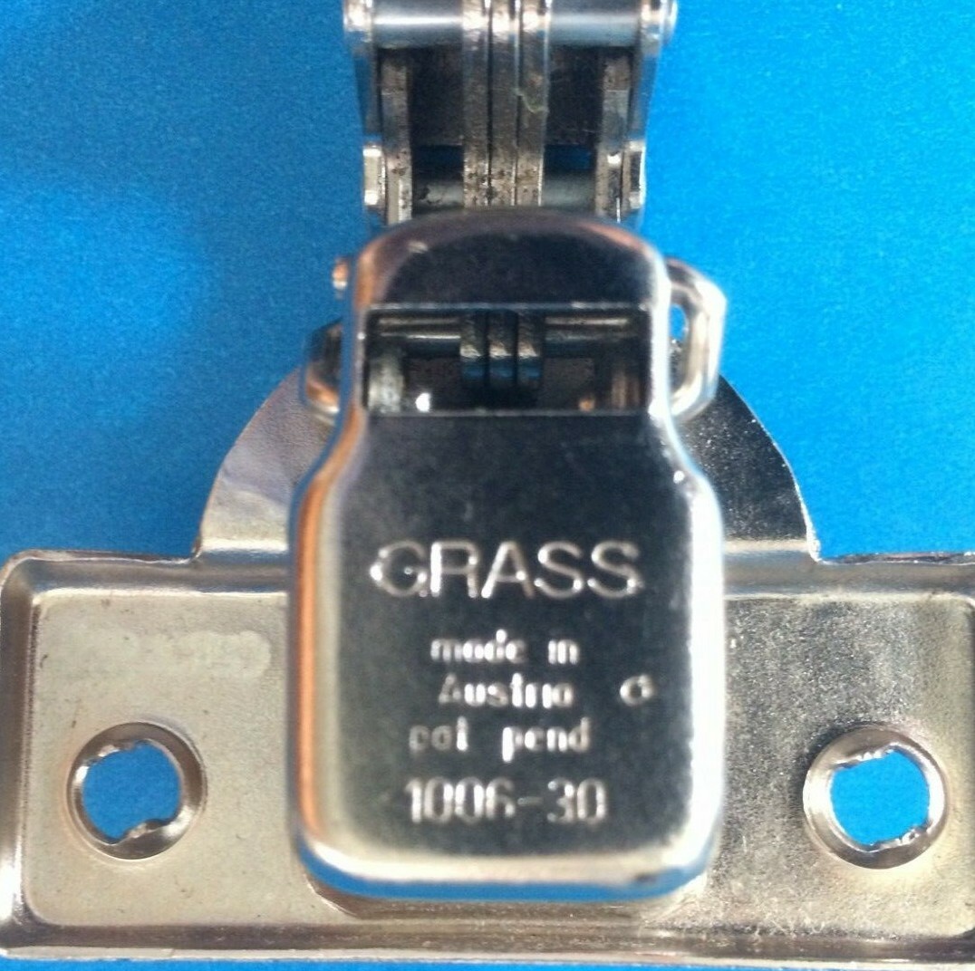 GRASS Hinge - 1006 Series Slide On - 110° FREE SWING - Full O - Foto 10