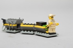 Lego Star Wars 7140 X-Wing Fighter with Figures and Instructions No Original Box #1958