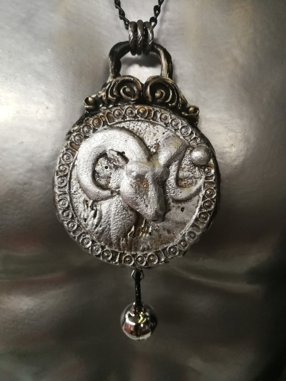 Picture 4 of 24