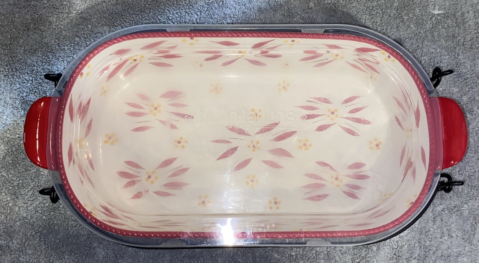 Temp-tations By Tara Old World Baking Dish W/ Lid & Wire Rack 3 Qt