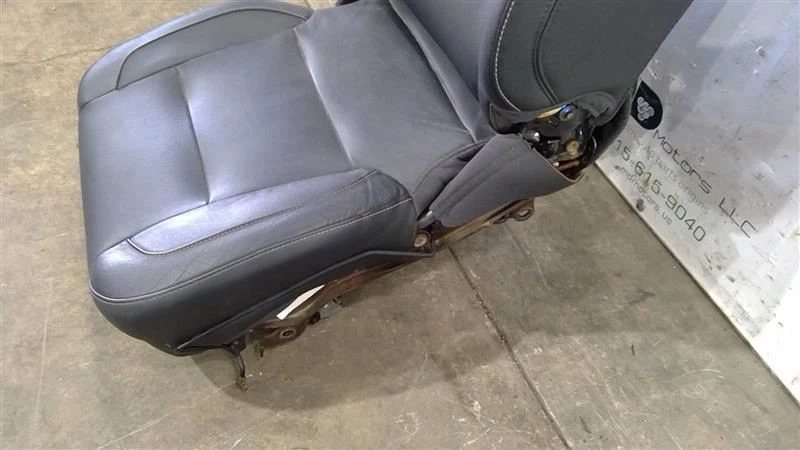 Chevrolet Tahoe 2017-2020 asiento delantero izquierdo 84549969 84549840 Foto 3 de 4