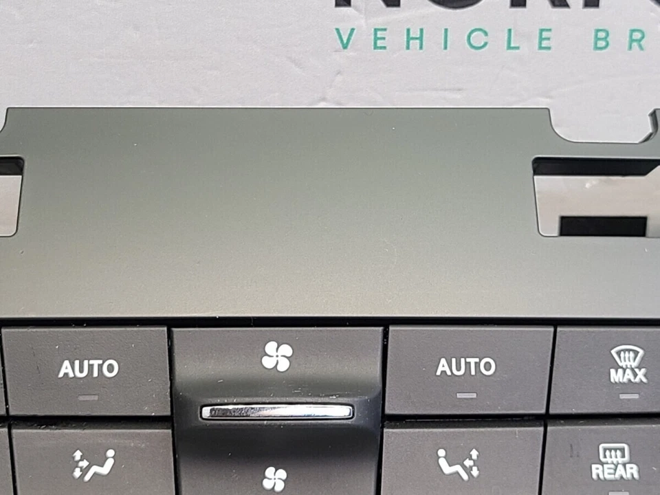 Maserati Ghibli M157 Climate Control Panel 0 6701263230 - Image 3 of 4