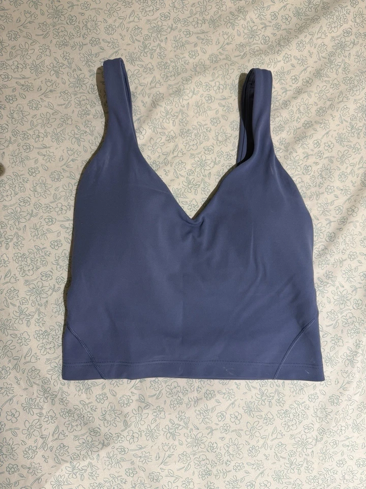 Camiseta sin mangas Lululemon alineada para mujer talla 0 Foto 2 de 3