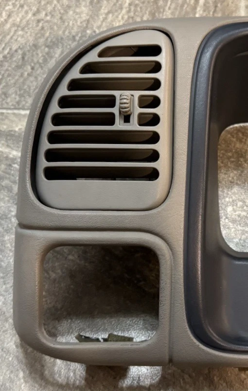 1995-1999 Chevy GMC Silverado C/K bisel de tablero cuadro de instrumentos medidor Speedo TAN Foto 2 de 4