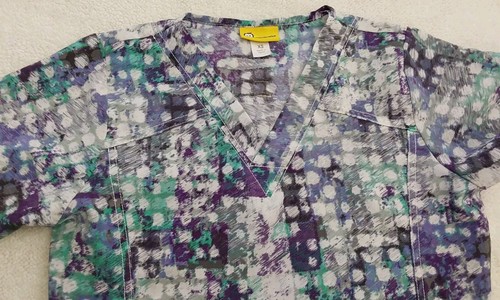 WonderWink Scrub Top Womens Size XS Multicolor Short Sleeve Medical Wear Logo - Picture 4 of 11