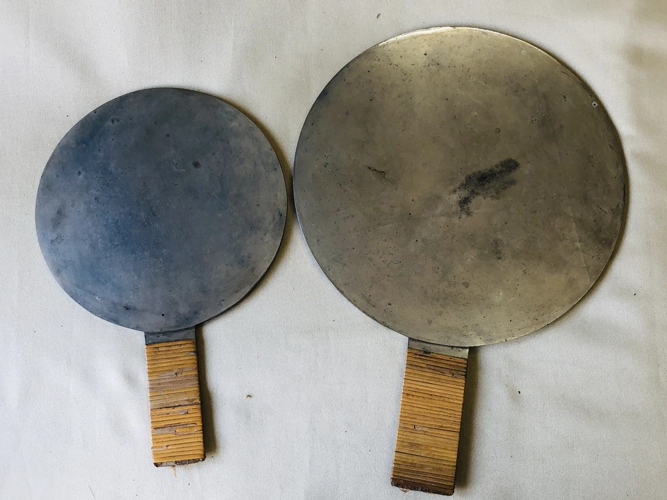 Y4327 KAGAMI Espejo Antiguo Firmado Koi Pez Estuche Lacado Negro Japón Antiguo Foto 3 de 4