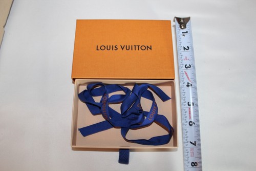 Authentic LOUIS VUITTON Small Drawer Box 5.5x3.5x1" Ribbon Receipt - Picture 4 of 8