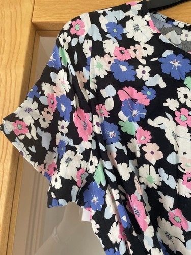 New M&S Short Sleeve Summer mini Dress Flower Style Size 10 - Picture 3 of 4