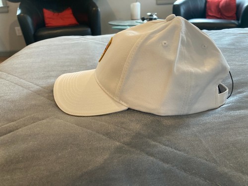 PORSCHE DESIGN DRIVER'S SELECTION 2021 FULL COLOR CRESTED WHITE HAT. NIB. - Picture 4 of 11