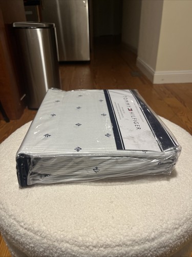 Tommy Hilfiger Brand New Twin Sheet Set TH Blue Stripes 2018 - Picture 4 of 6
