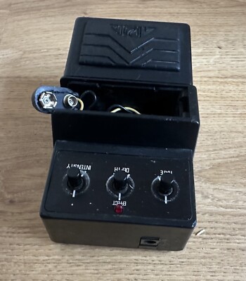Aria ACH-1 Chorus Stereo Analog Chorus Effects  pedal for parts
